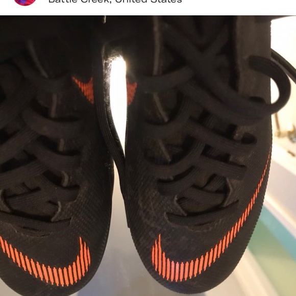 Nike Cleats - Picture 3 of 4